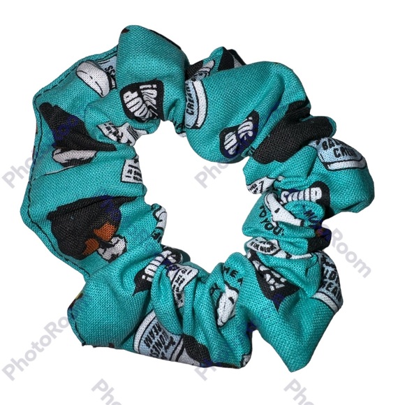 Seinfeld themed hair scrunchie hand made USA cotton collage rare print summer - Picture 1 of 3